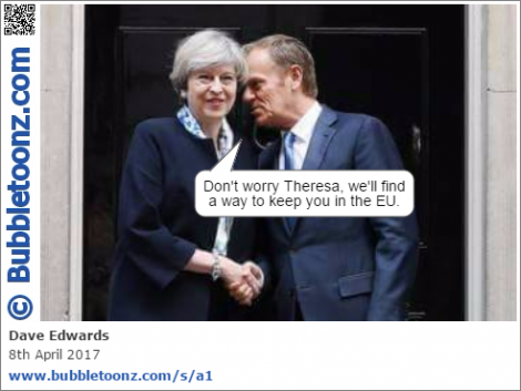 Theresa May and Donald Tusk have a chat at Number 10